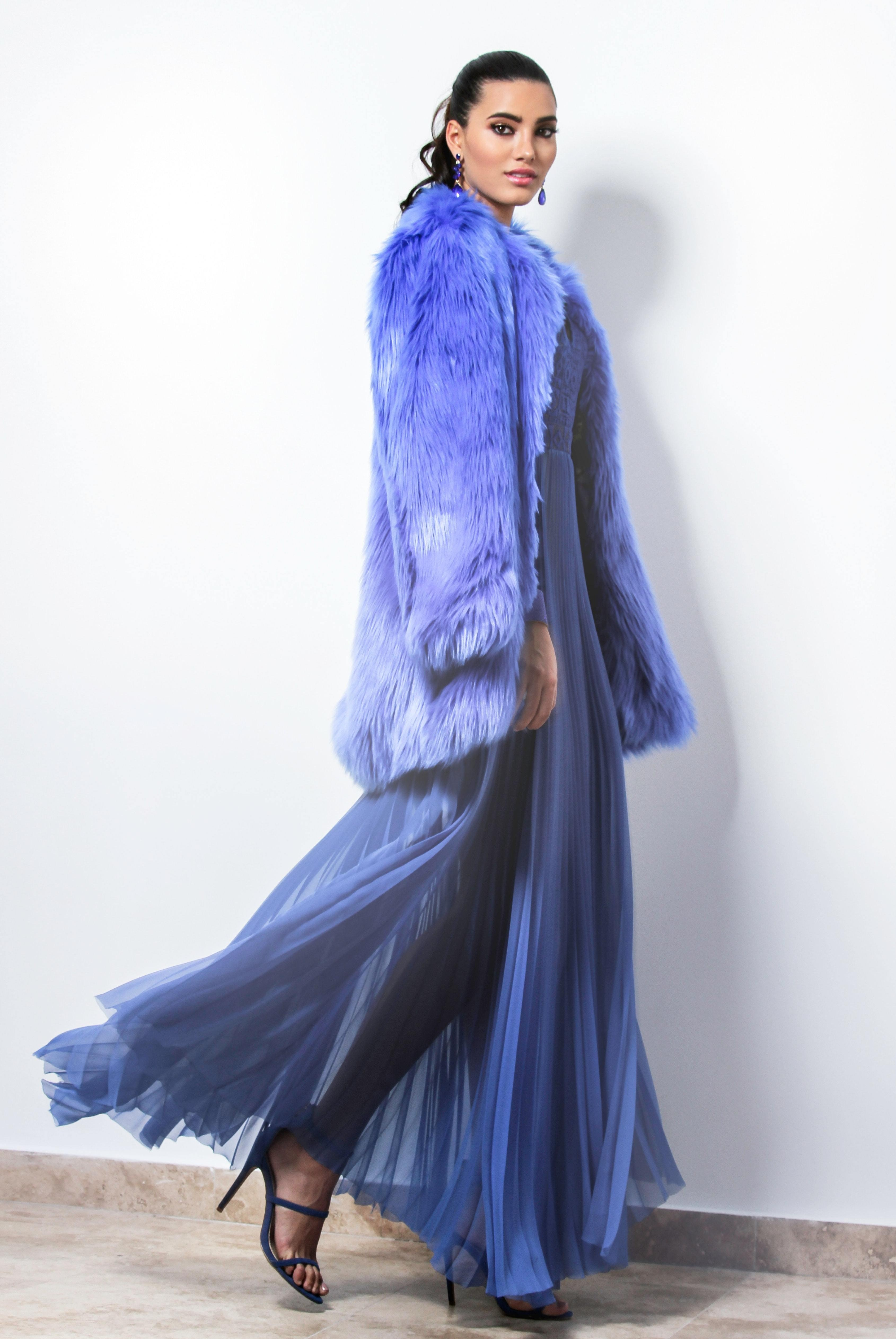 \"beautiful-dress-elegant-1375736-639174130-1562668194740.jpg\"